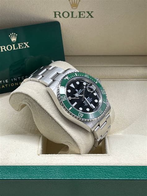 submariner verde rolex|rolex submariner kermit 2022.